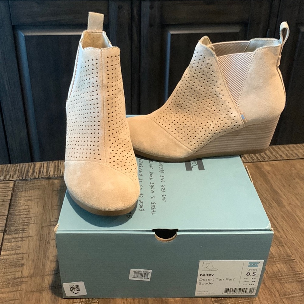 Toms Kelsey Bootie Tan Size 8.5
